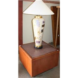 Designed Lamp and End Table