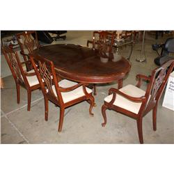 Dining Table & 5 Chairs