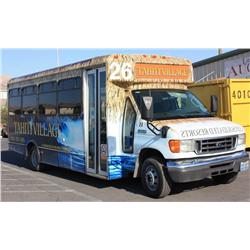 2006 Ford E450 Super Duty    #26