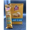 Image 2 : Krispy Kernels Salt & Vinegar Peanuts, 12-Pack of 60g