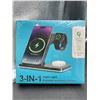Image 2 : 3-in-1 Foldable Wireless Charging Station with Night Light