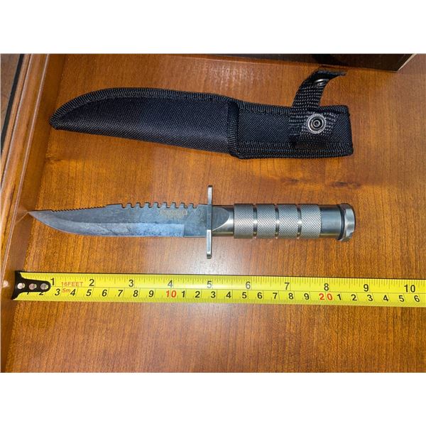 Survival Knife with Serrated Blade, Fixed Handle, and Sheath