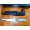 Image 2 : Survival Knife with Serrated Blade, Fixed Handle, and Sheath
