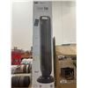 Image 2 : Seville Classics UltraSlimline Tower Fan with Touch Control and Temperature Sensor