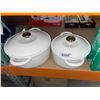 Image 2 : White Cast Iron Dutch Ovens with Brass Knobs, Set of Two