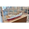 Image 3 : SPANISH GALLEON HAND MADE SHIP MODEL IN DISPLAY CASE BY A PRISONER FROM SILVERWATER PRISON