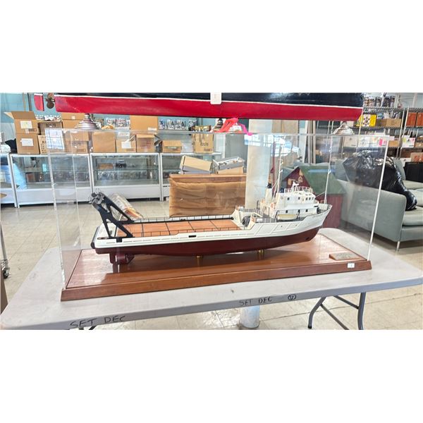OFFSHORE SUPPLIER VESSEL MODEL SHIP IN DISPLAY CASE WITH INFO PLAQUE