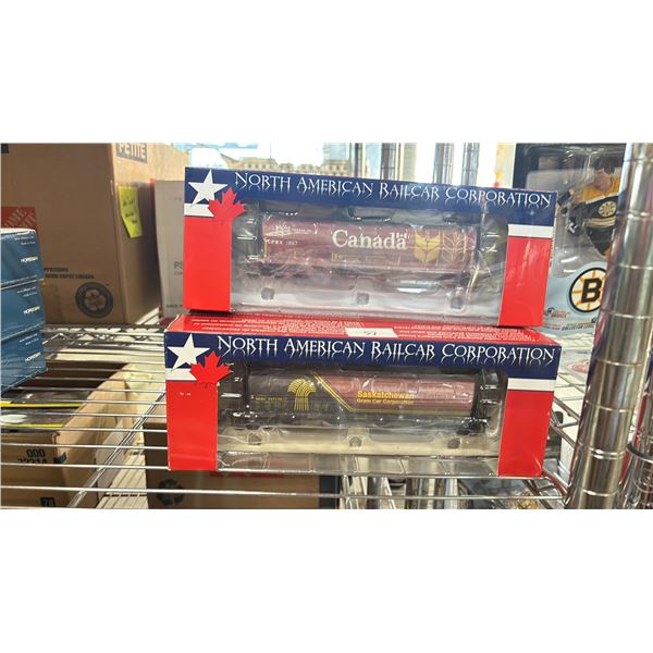 (8) NORTH AMERICAN RAILCAR CORPORATION 4-BAY CYLINDRICAL HOPPER HO SCALE MODEL TRAINS