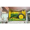 Image 2 : ERTL BRITAIN JOHN DEERE MODEL 60 TRACTOR 1/16 DIE-CAST METAL & PRECISION CLASSICS JOHN DEERE THE