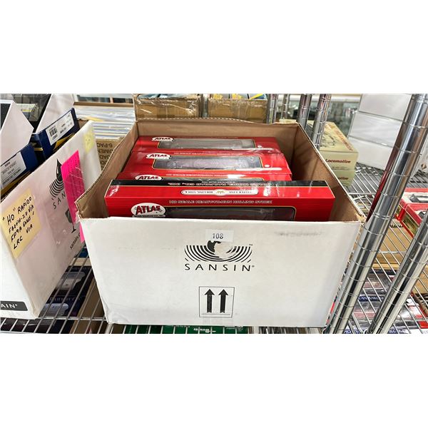 BOX OF MASTERLINE ROLLING STOCK HO SCALE MODEL TRAINS