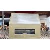 Image 2 : BOX OF PROTO 2000 SERIES HO SCALE MODEL TRAINS - 9947, 9946, 9941