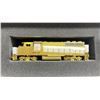 Image 3 : BOX OF ASSORTED OVERLAND MODELS HO SCALE MODEL TRAINS