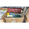Image 1 : BOX OF MODEL TRAIN SCENERY/LANDSCAPE ACCESSORIES
