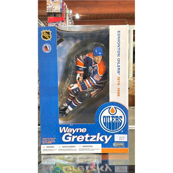 NHL EDMONTON OILERS 1979 - 1988 WAYNE GRETZKY ACTION FIGURE