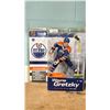 Image 2 : NHL ACTION FIGURES - WAYNE GRETZKY, VINCENT LECAVALIER & BOBBY ORR