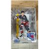 Image 4 : NHL ACTION FIGURES - DON CHERRY, OWEN NOLAN & WAYNE GRETZKY