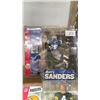 Image 2 : NFL ACTION FIGURES - BARRY SANDERS & BRETT FAVRE