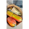 Image 2 : BOX OF BUOYS