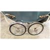 Image 3 : BLUE VINTAGE STROLLER