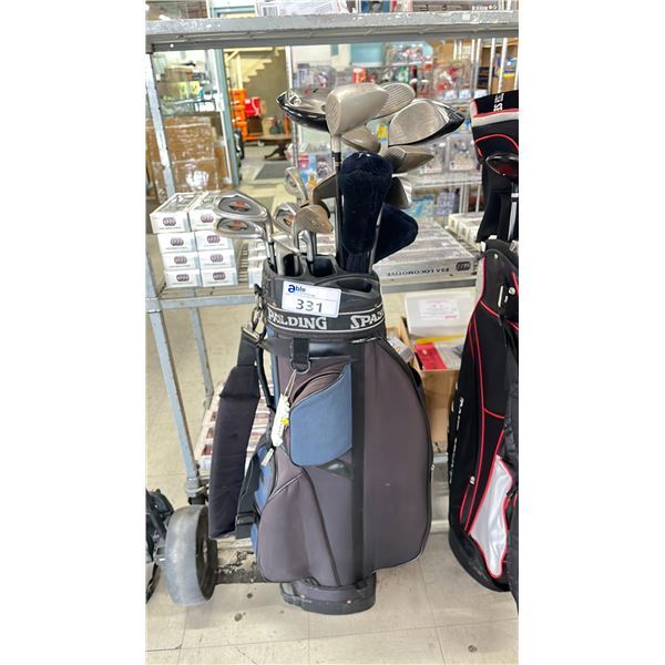SPALDING GOLF BAG WITH CLUBS