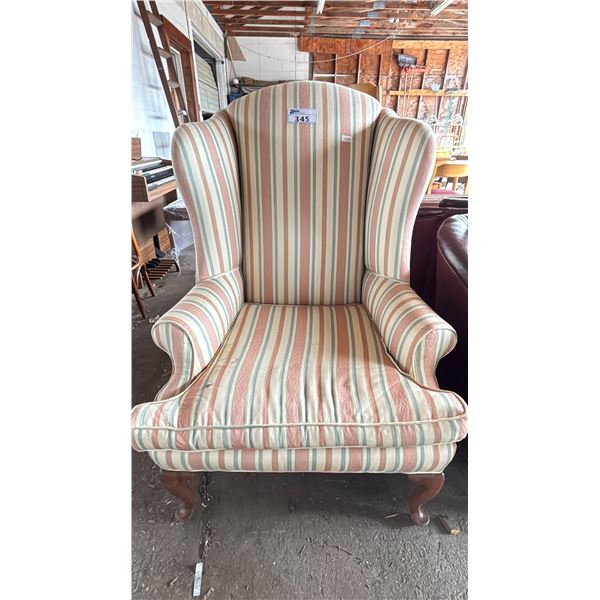 ANTIQUE CHAIR
