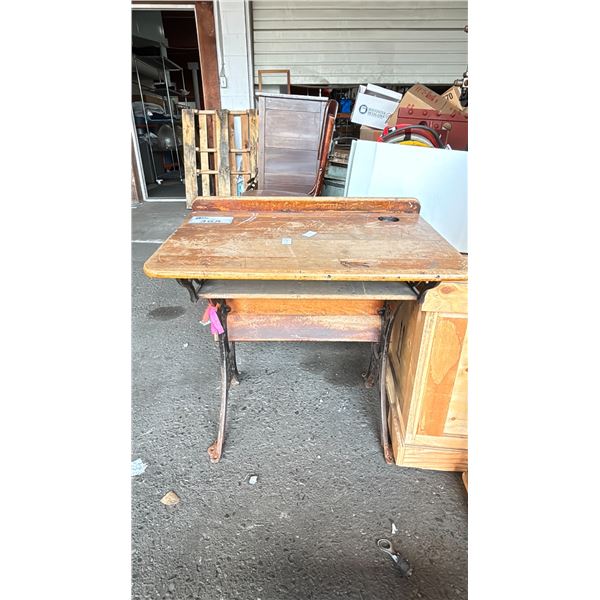 ANTIQUE DESK