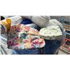 Image 5 : PALLET OF STORAGE LOCKER GOODS - SUITCASES, GROCERY CART, AREA RUGS, RECYCLING BIN, LEATHER BACK