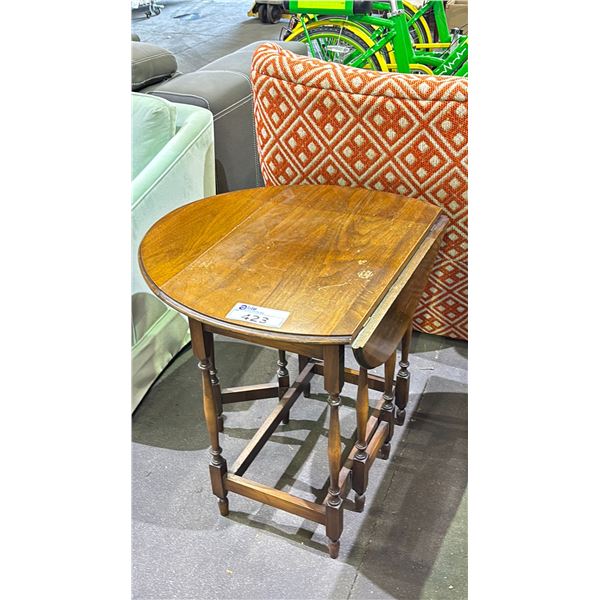 ANTIQUE FLIP TOP SIDE TABLE