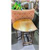 Image 2 : ANTIQUE FLIP TOP SIDE TABLE