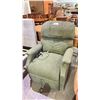 Image 1 : GREEN POWER RECLINER *WORKING CONDITION UNKNOWN*