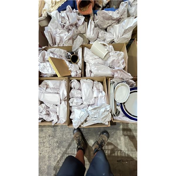 PALLET OF ASSORTED GLASSWARE & DECOR *MUST TAKE ALL ON PALLET*