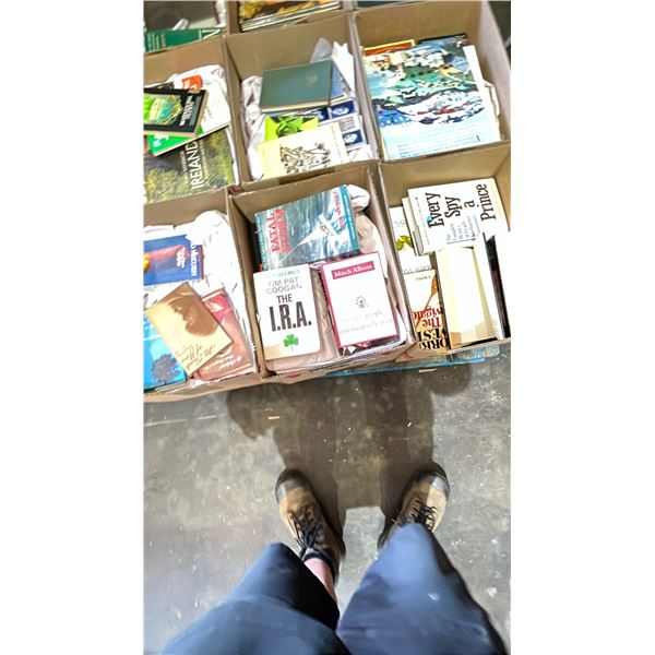 PALLET OF ASSORTED BOOKS
