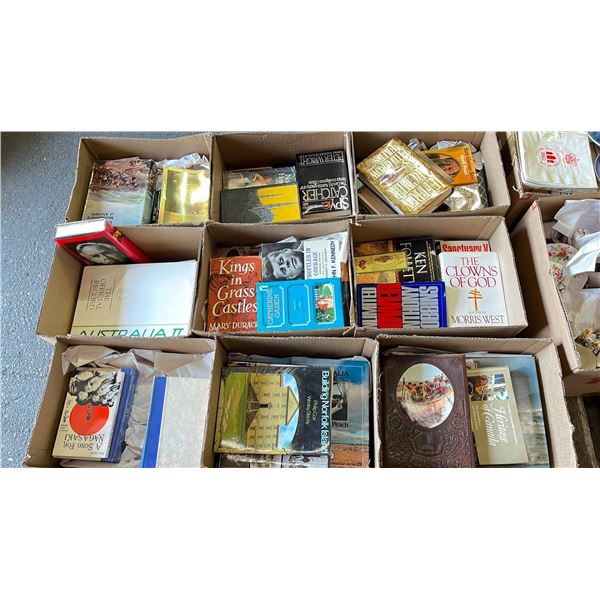 PALLET OF ASSORTED BOOKS