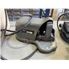 Image 3 : ELECTRIC KNIFE SHARPENER, FOOT SWITCHES AND SLIDE RULER