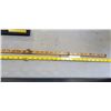 Image 3 : LASER LEVEL IN CASE WITH 2 FOLDING MEASURING STICKS