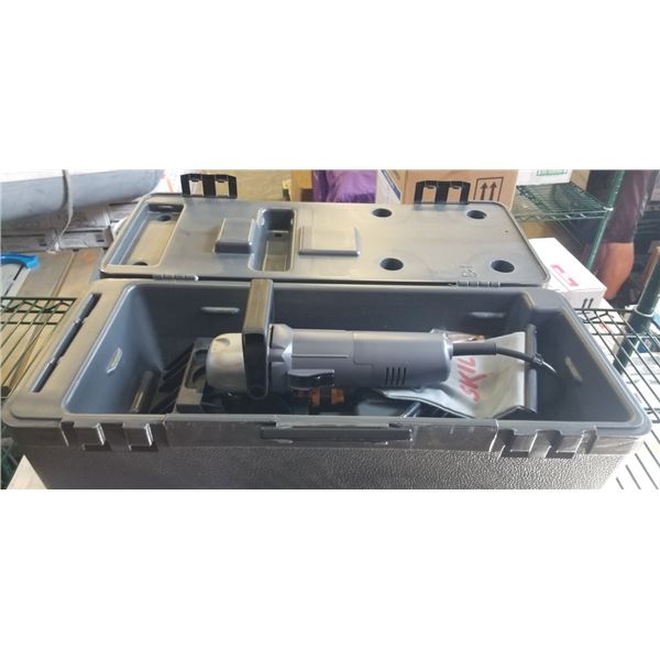 SKIL PLATE JOINER IN MOLDED CASE AND EMPTY BLACK CRAFTSMAN MOLDED CASE