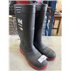 Image 1 : STEEL TOE RUBBER BOOTS, SIZE 10
