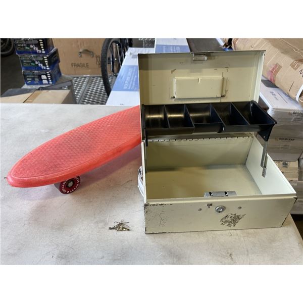 VINTAGE ROLLER DERBY MINI BOARD AND CASH BOX