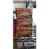 Image 3 : 5 BOXES OF RAINBOW FLOWER AND RAINBOW SWIRLY LOLLIPOPS