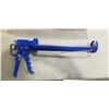 Image 2 : NEW CASE OF 6 NEWBORN CAULKING GUNS