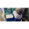 Image 1 : 2 COOLER AND A SLEEPING BAG