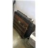 Image 1 : 2 DOG CRATES AND PEN