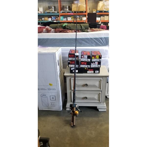 4 FISHING RODS WITH REELS