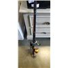 Image 2 : 4 FISHING RODS WITH REELS