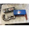 Image 1 : PIPE THREADER, LARGE CUTTER  AND TIN OF DEBURRING BITS