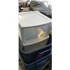 Image 2 : RUBBERMAID TOTES AND PLASTIC ORGANIZER