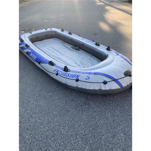 INTEX 5 PERSON DINGY BOAT