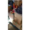 Image 2 : PALLET OF ASSORTED STORAGE LOCKER AND ESTATE ITEMS