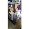 Image 1 : PALLET OF ASSORTED COMERCIAL CLEANING, DISINFECTING, AND JANITORIAL SUPPLY