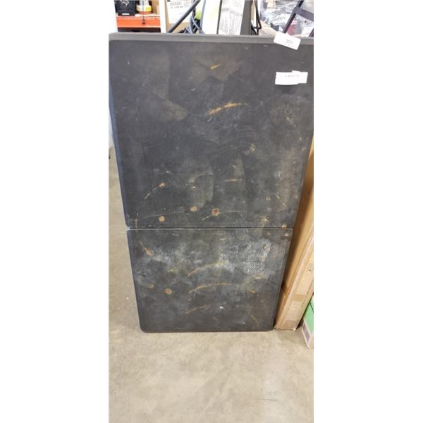 2' X 4' BLACK FOLDING TABLE